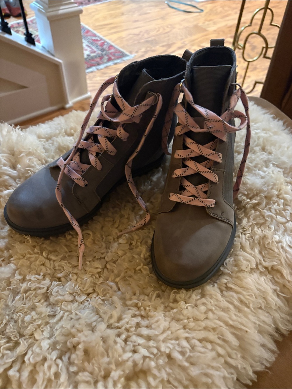 SOREL Women's Taupe Lace-Up Ankle Boots with Pink Laces